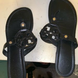 Tory burch sandals.